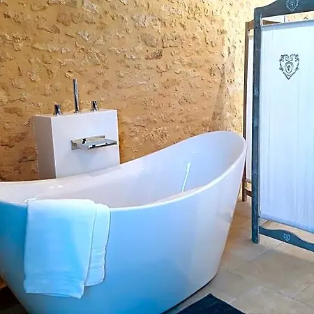 La Manilau Bed & Breakfast 3*
